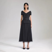 Load image into Gallery viewer, Black Off Shoulder Midi Dress